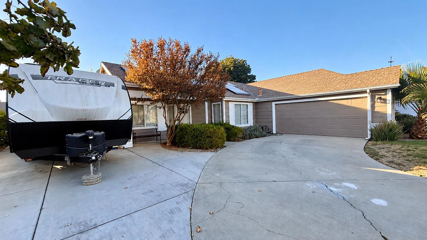 3 bed, 1841 sqft, $2,700 — Photo 4