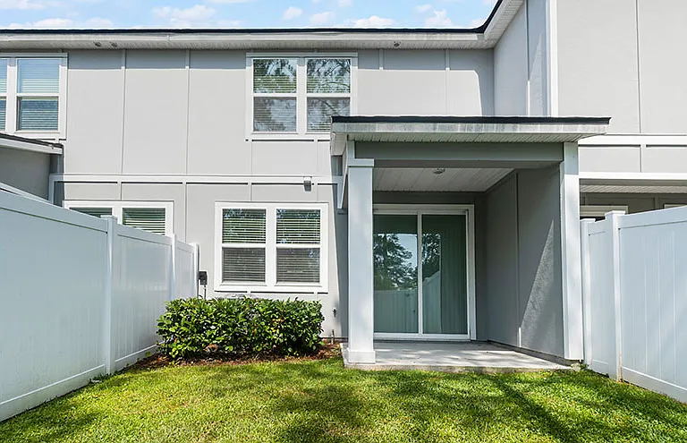 Discovery Trails Townhomes — Photo 24