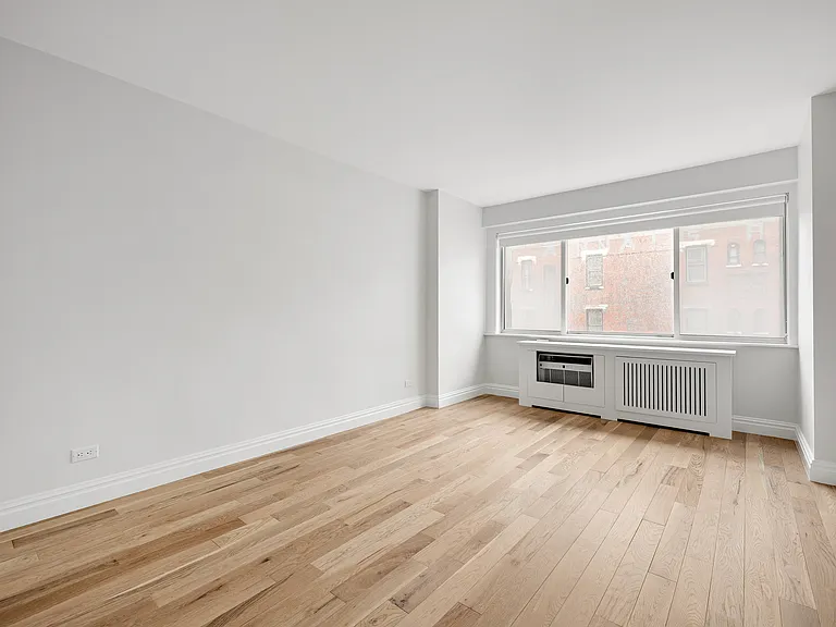 360 E 65th St #5F — Photo 8