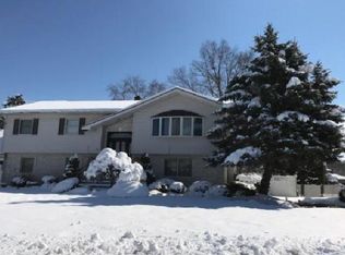 12 Knoll Rd, Fairfield, NJ 07004