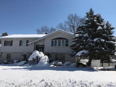 12 Knoll Rd, Fairfield, NJ, 07004