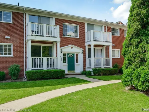 487 N Eton St APT B5, Birmingham, MI 48009