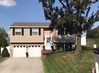 141 Kings Dr, Monaca, PA