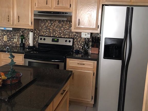 2nd image of 3213 Thunderbird Ave