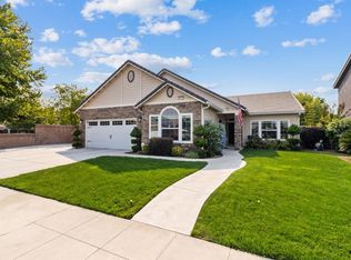 2852 Fairmont Ave, Clovis, CA 93611