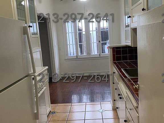 3rd image of 324 S Cochran Ave APT 4