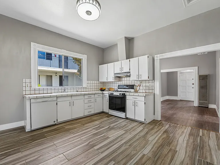 517 Branciforte St — Photo 24