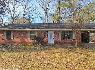 604 Bobbies Cir, Star City, AR 71667
