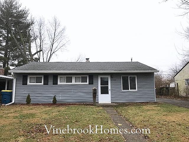 1st image of 4903 N Kenyon Dr