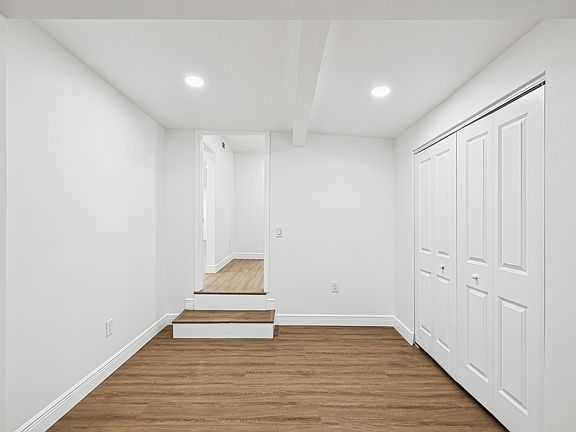 5th image of 1741 25th Ave N #1