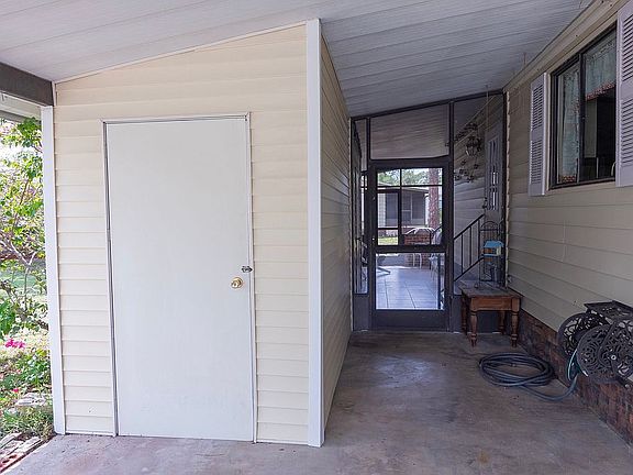 5th image of 19493 Cedar Crest Ct #11H