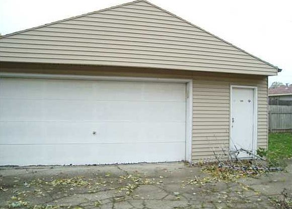 2nd image of 2028 Maryland Pl