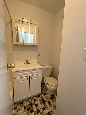 Rented by Peter R. Hungerford, LREB | media 5