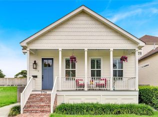 5756 Warrington Dr, New Orleans, LA 70122