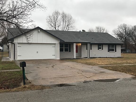 4th image of 10505 E 1st St