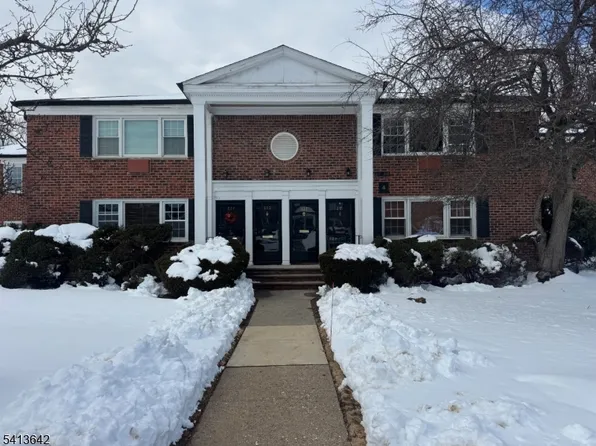 222 Pitney Pl #1, Morristown, NJ 07960