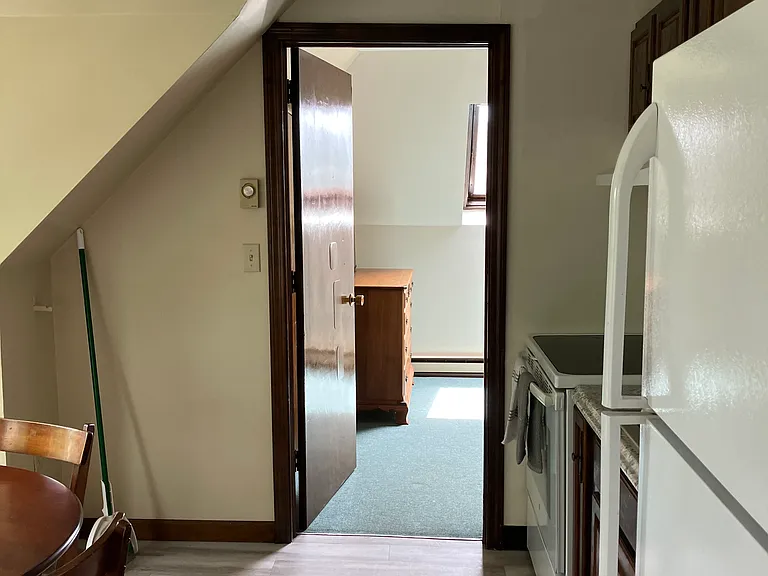 Entry to bedroom