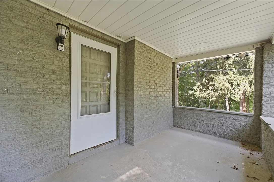4 bed, 2237 sqft, $1,950 — Photo 4