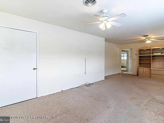 3rd image of 1844 Mount Juliano Ln