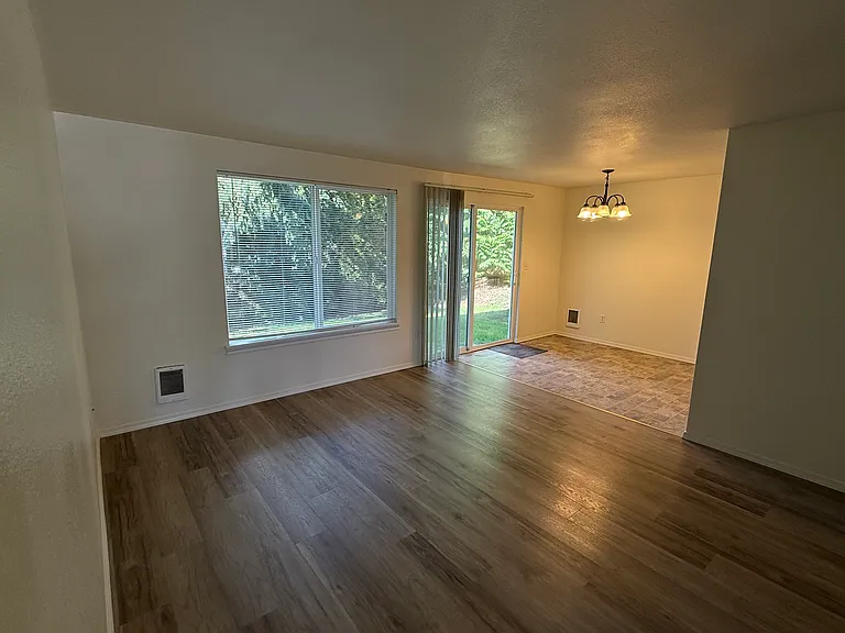 9127 Meridian Pl NE #2 — Photo 7