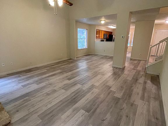 5th image of 13719 Cambourne Dr