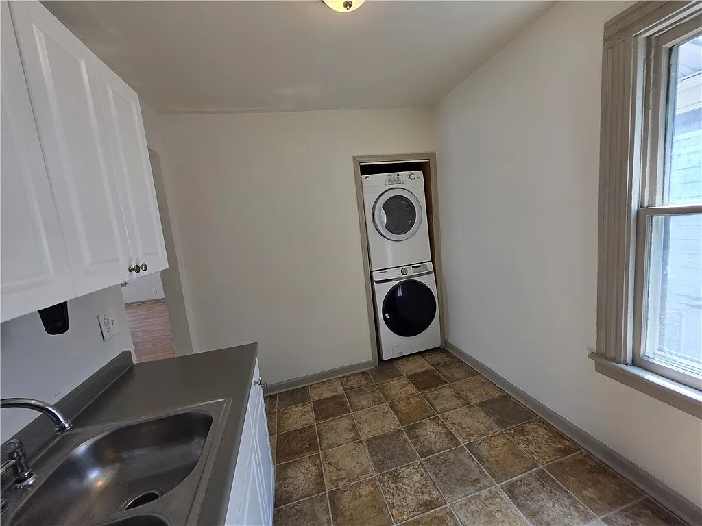 2 bed, 1.0 bath, 1000 sqft, $1,400 — Photo 4