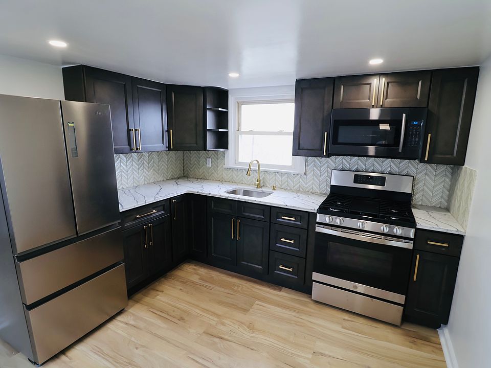 1st image of 145 Valentine St APT 3