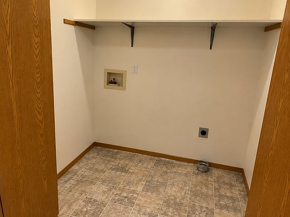 5th image of 1401 Perry Loop #1