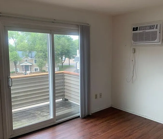 1430 Case Ave E #1 — Photo 26