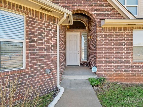 2nd image of 2622 Featherstone Rd APT C