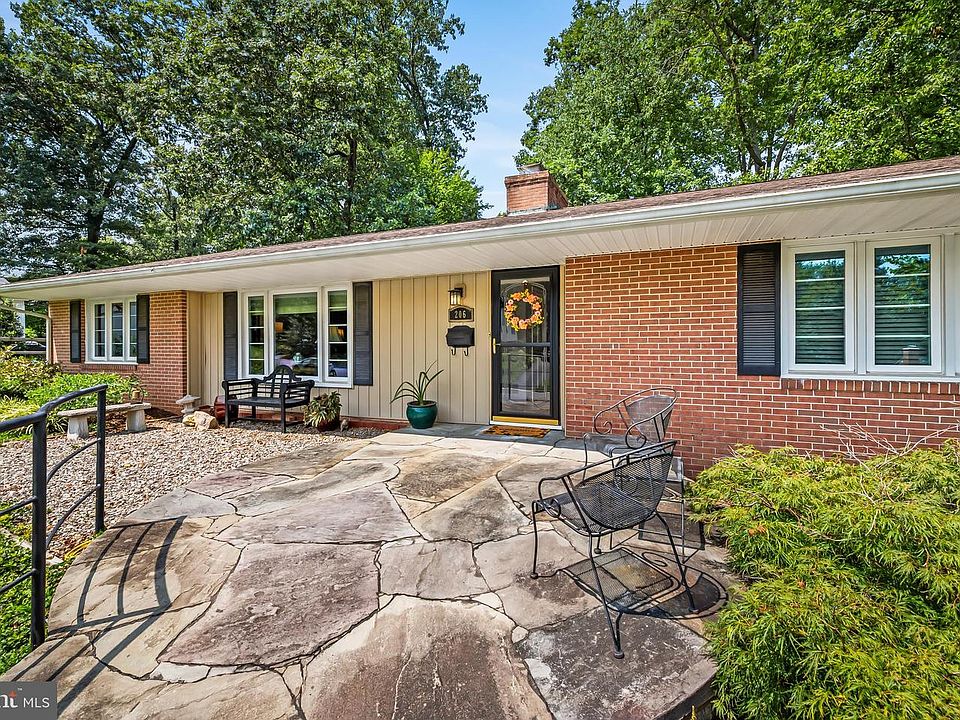 1st image of 206 Charmuth Rd