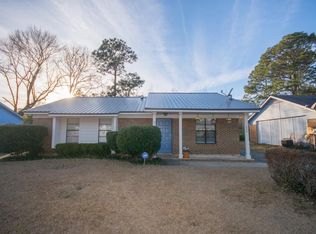 832 Lisa Ct, Mobile, AL 36695