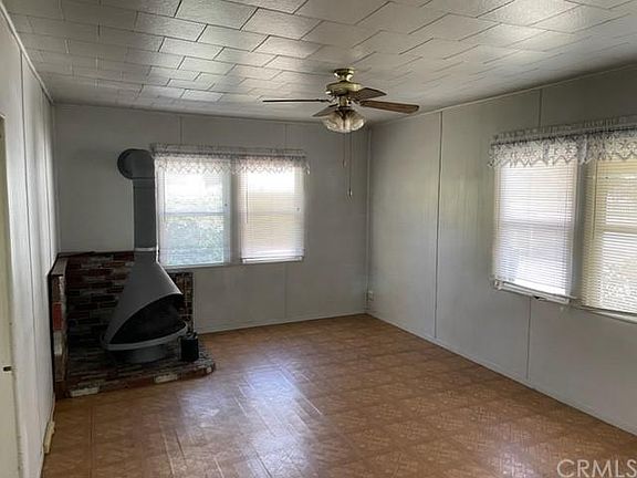 2nd image of 615 Laurel Ave