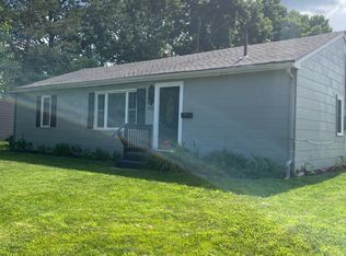 406 NE Grand Ave, Lees Summit, MO 64063
