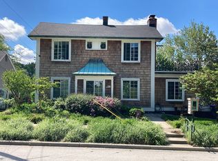 318 W Harrison St, Maumee, OH 43537