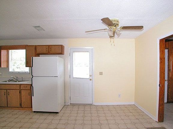 eat-in area