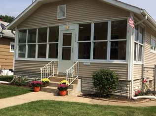712 Studebaker St, Mishawaka, IN 46544