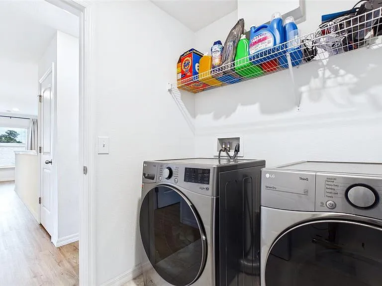 3802 E Curtis St — Photo 17