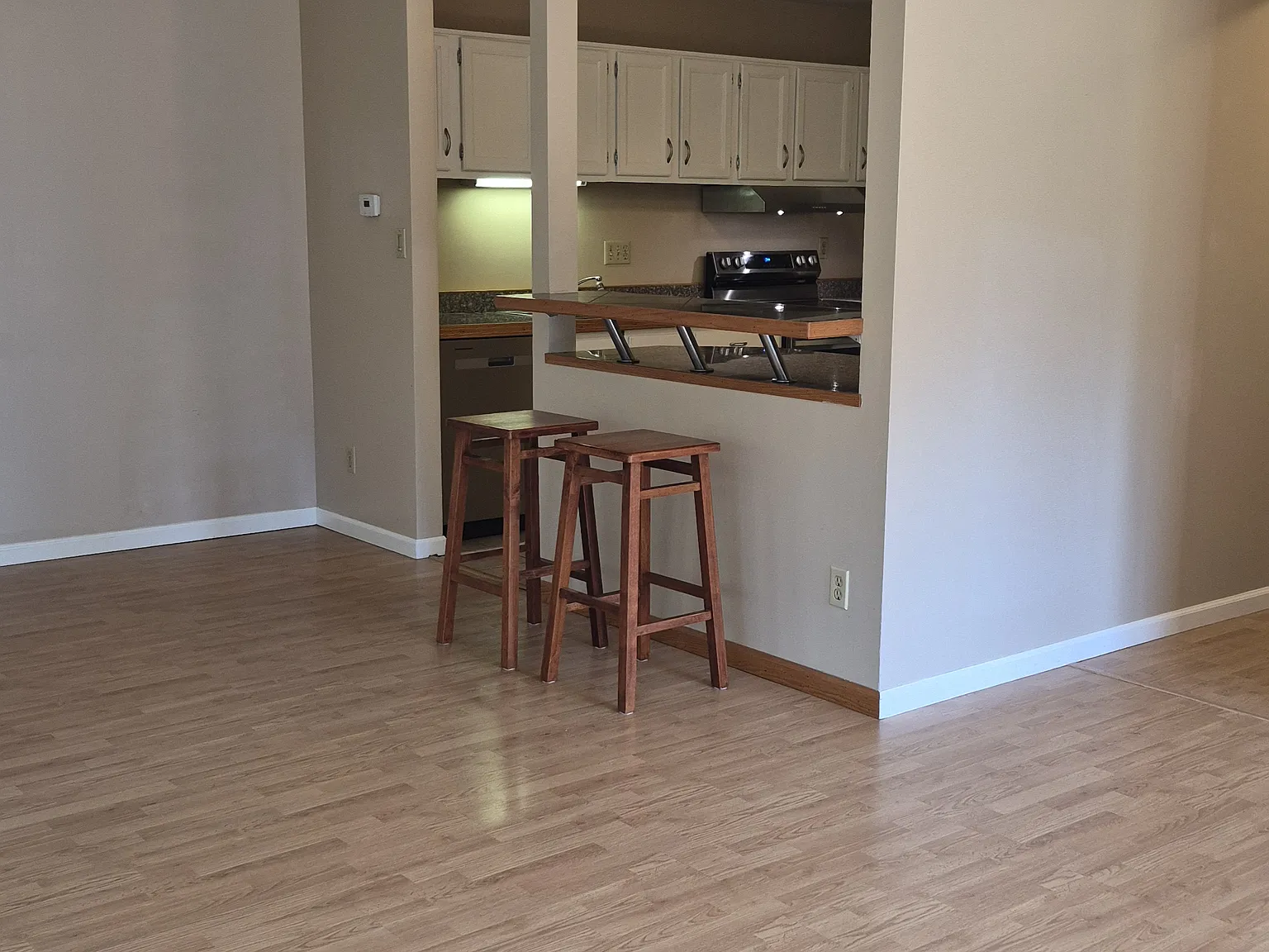 2 bed, 1228 sqft, $1,850 — Photo 2