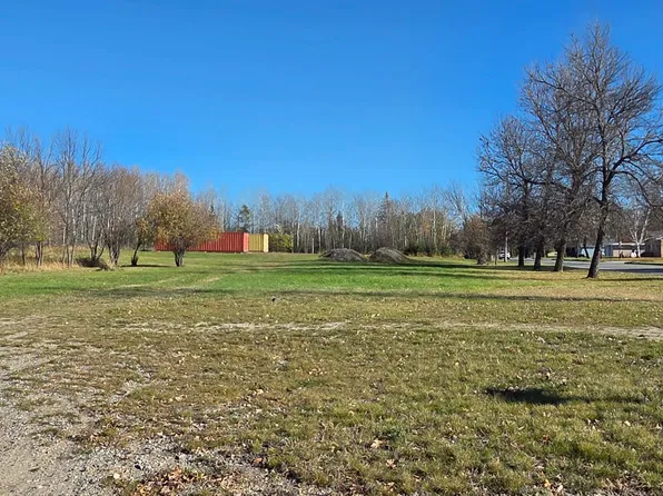 17th St, International Falls, MN 56649