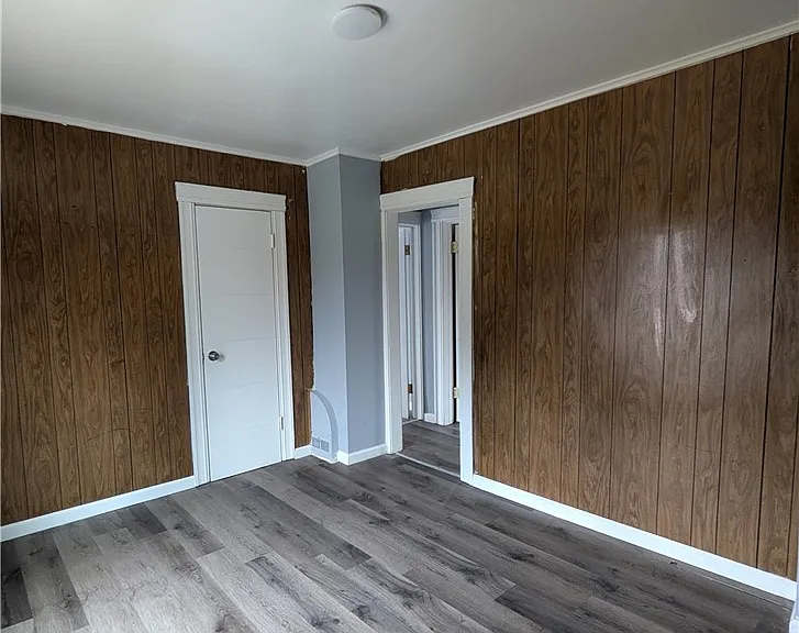 315 Sullivan St — Photo 12