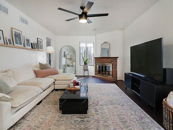 4th image of 1305 Kingsridge Ct APT C