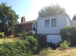 8620 5th Ave NE, Seattle, WA 98115