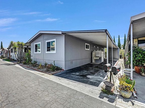 4th image of 11949 Riverside Dr Spc 158