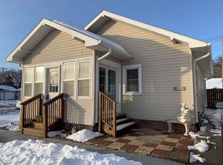 1834 W 2nd St, Hastings, NE 68901