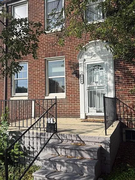 3406 Erdman Ave — Photo 2