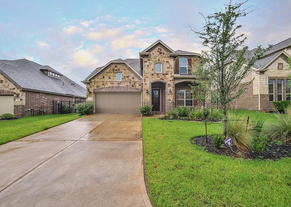 1st image of 42 Hearthshire Cir