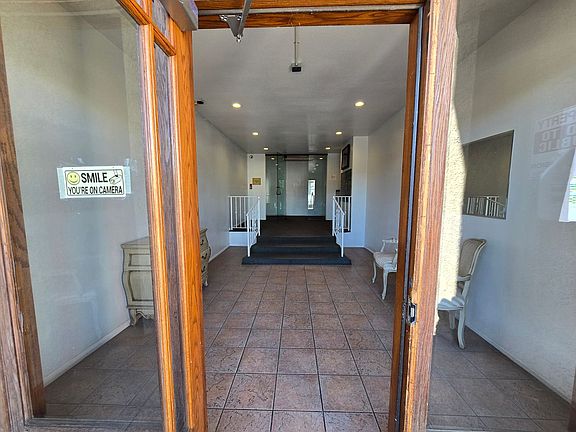 3rd image of 4705 Kester Ave Unit 305