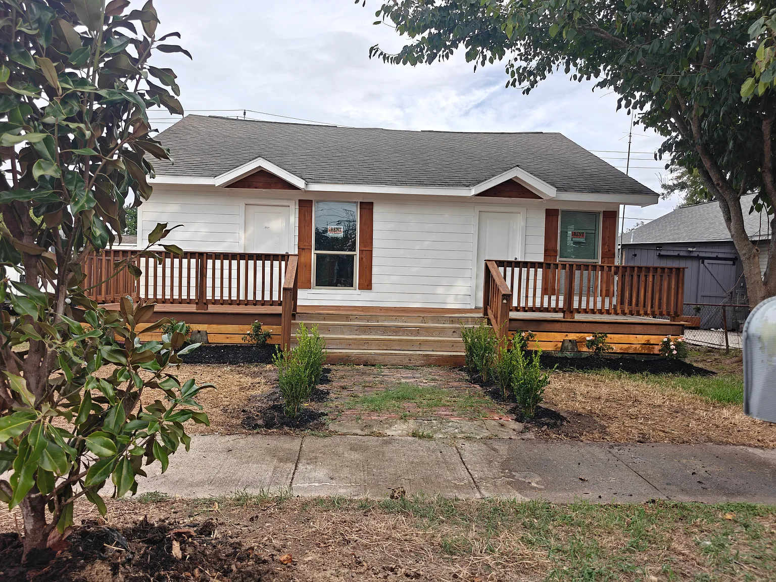 1210 Cherry St — Photo 2