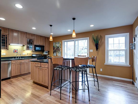 3rd image of 451 Wicksworth Ln